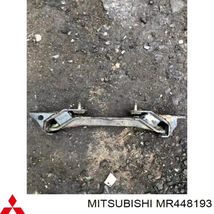 MR448193 Mitsubishi coxim (suporte traseiro de motor)