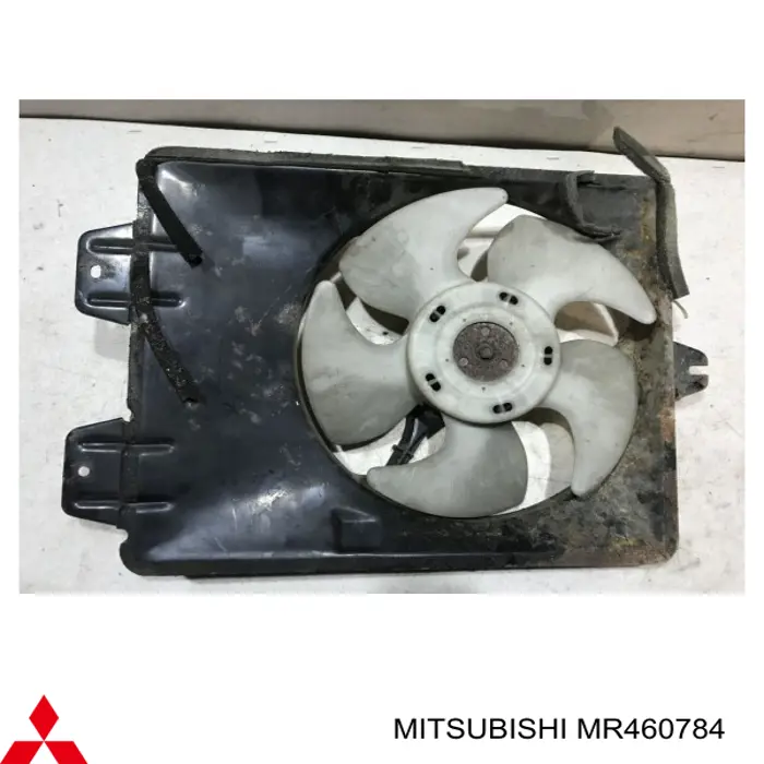 Купить MR460784 Mitsubishi Диффузор радиатора кондиционера, в сборе с крыльчаткой и мотором