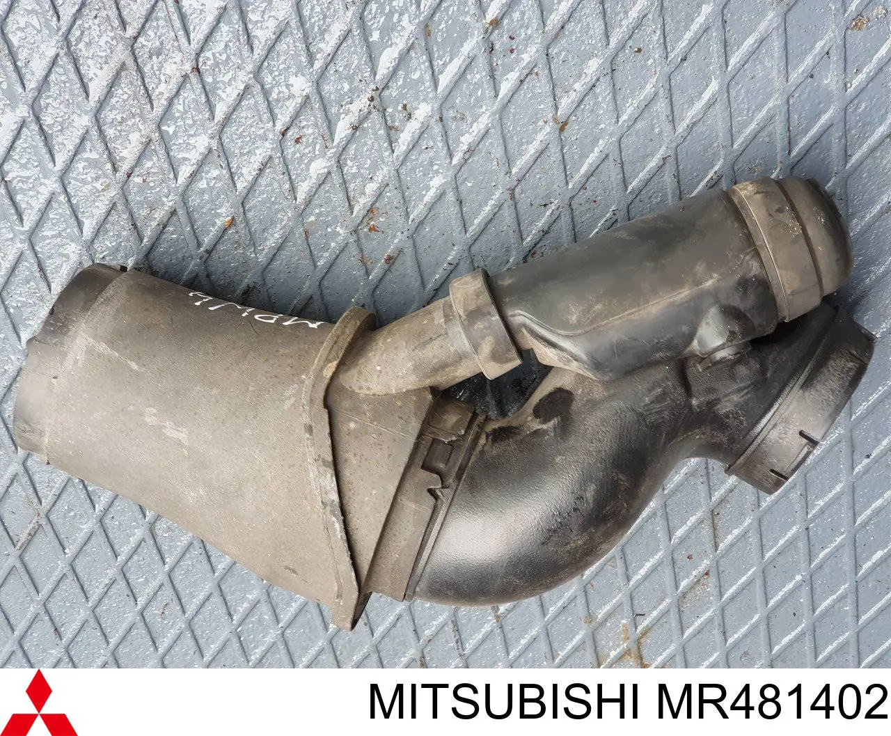 Купить MR481402 Mitsubishi Впускной патрубок воздушного фильтра