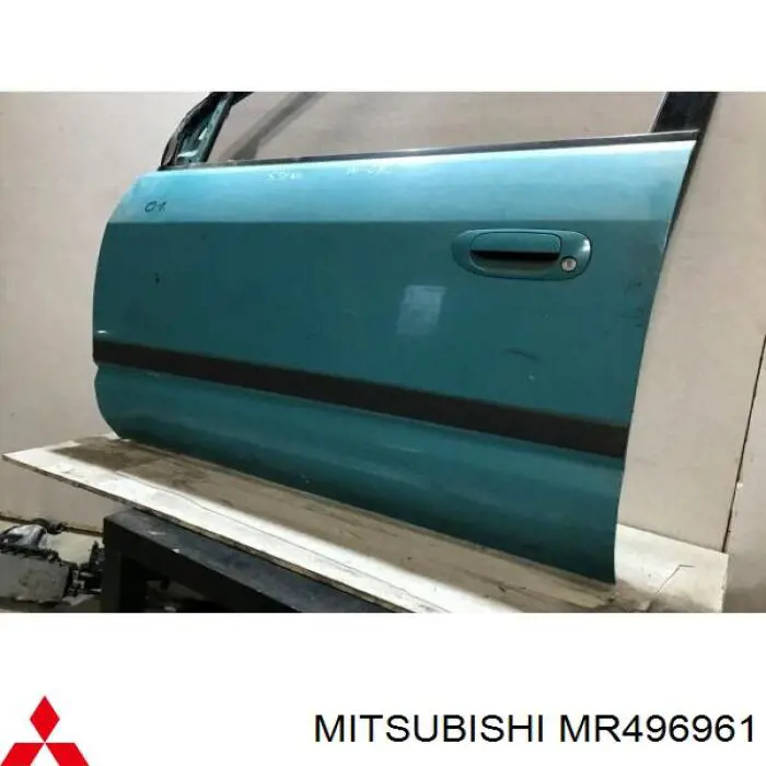 Porta dianteira esquerda para Mitsubishi Space Star (DG0)