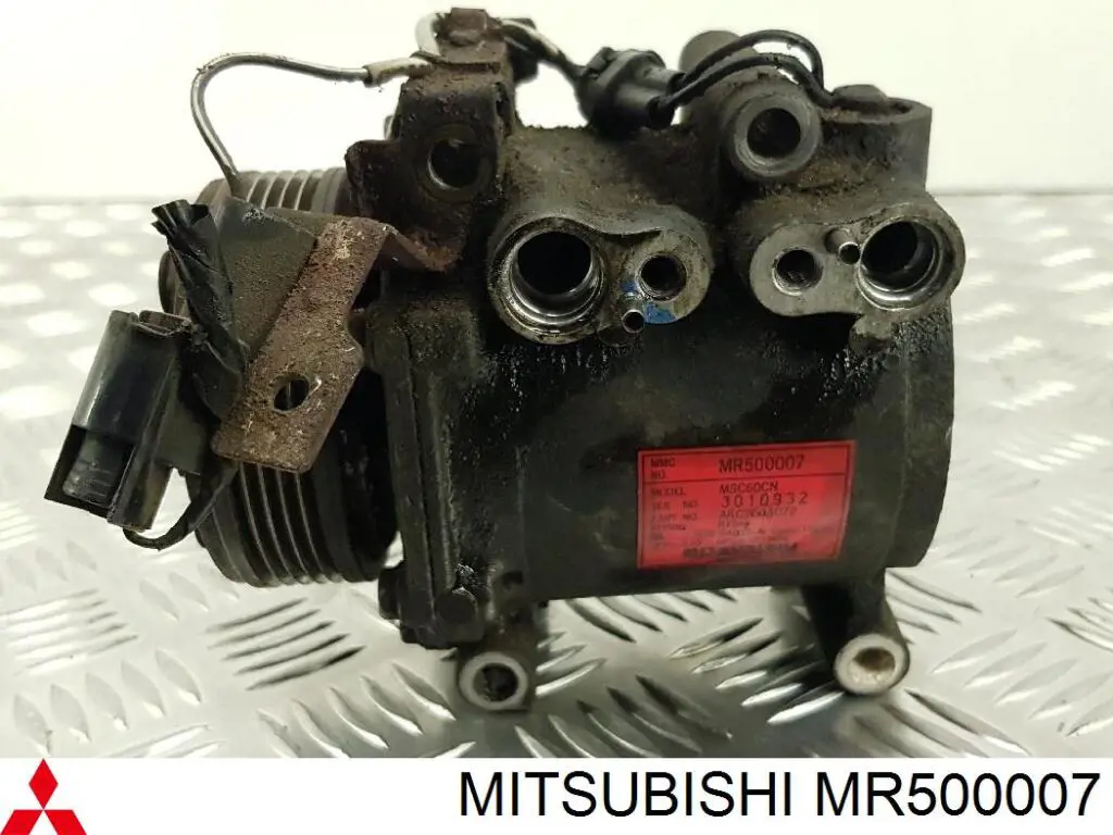 MR500007 Mitsubishi компрессор кондиционера