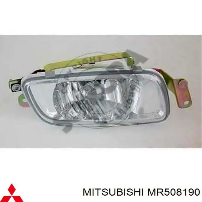 Противотуманная фара Митсубиси Паджеро 3 (Mitsubishi Pajero)