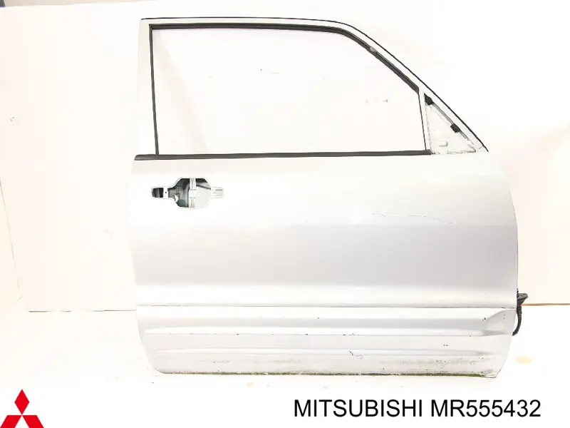 Передняя правая дверь Митсубиси Паджеро 3 (Mitsubishi Pajero)