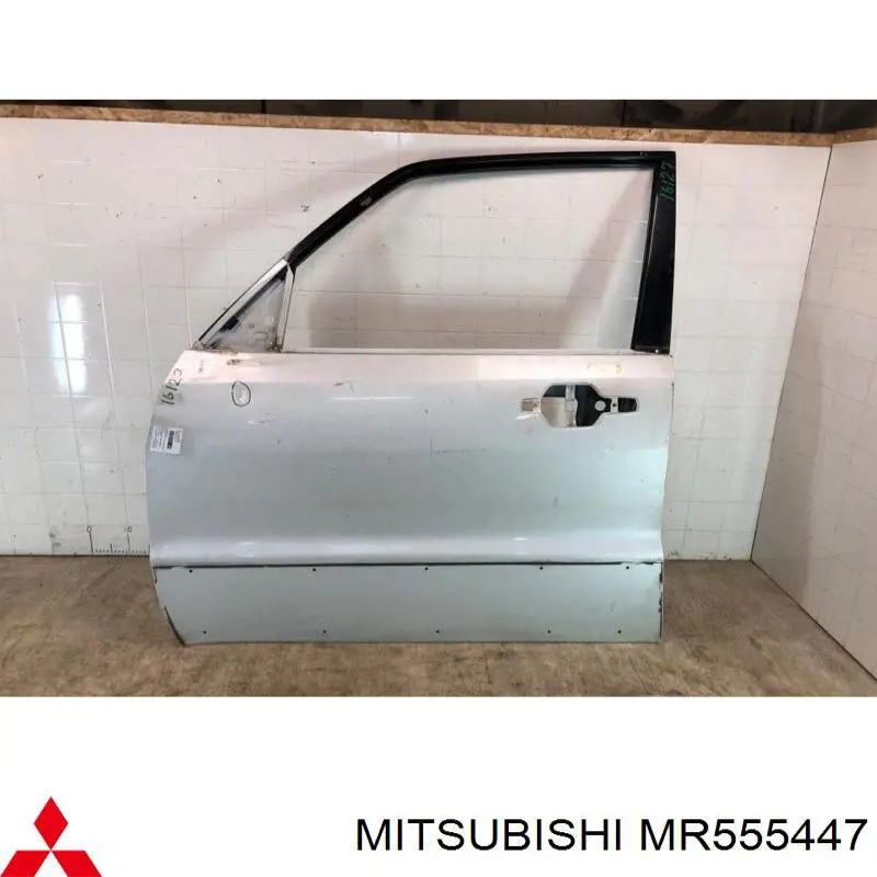Передняя левая дверь Митсубиси Паджеро 3 (Mitsubishi Pajero)