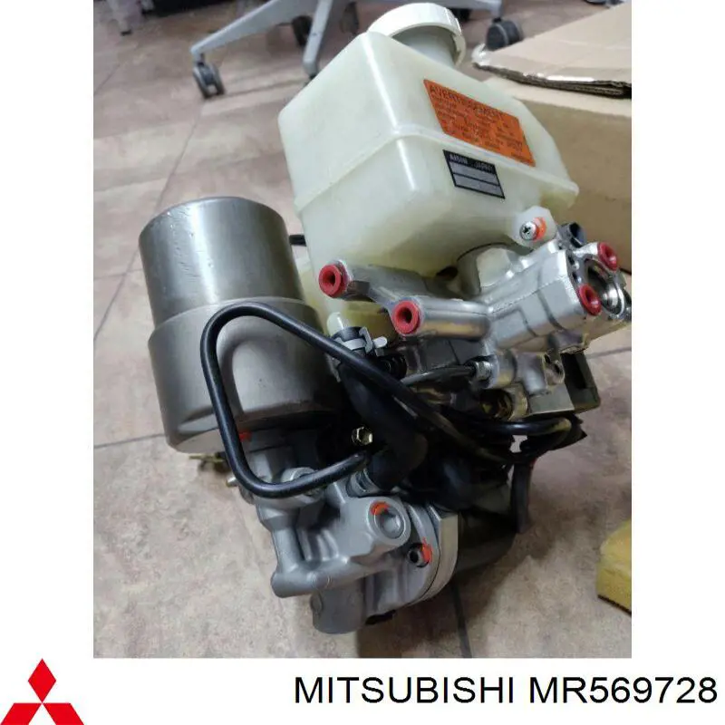 Насос АБС (ABS) главного тормозного цилиндра на Mitsubishi Pajero IV SHORT 