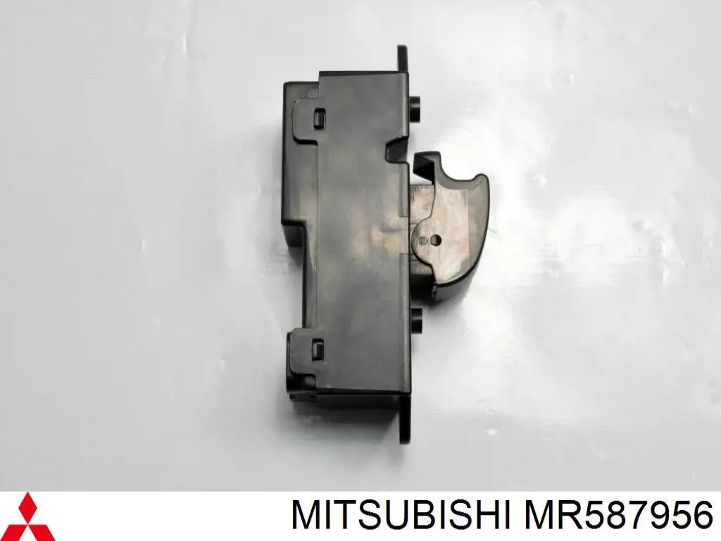 MR587956 Mitsubishi 