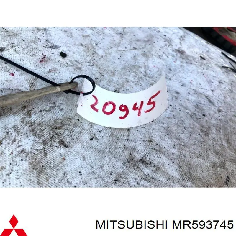  Mitsubishi MR593745 цена, от 11.40 USD