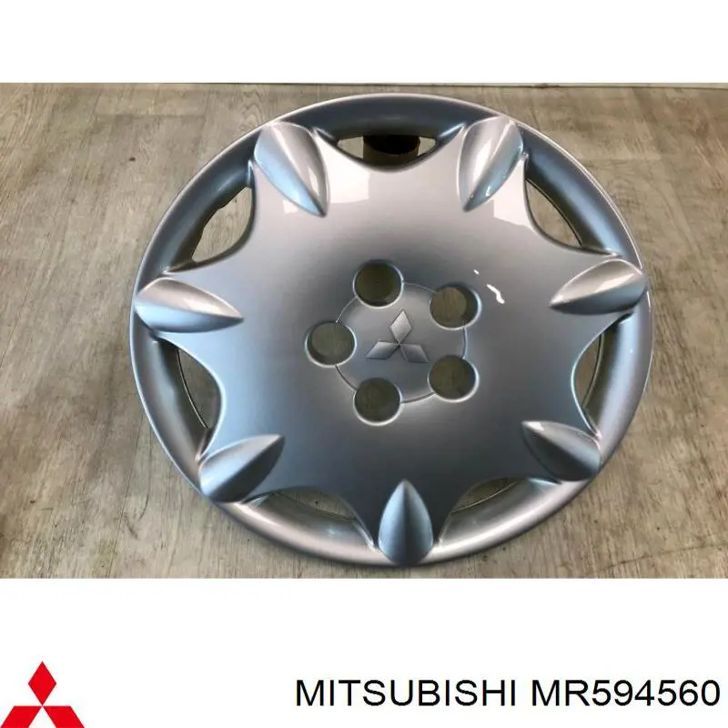 Колпак колесного диска Mitsubishi MR594560 цена, от  USD