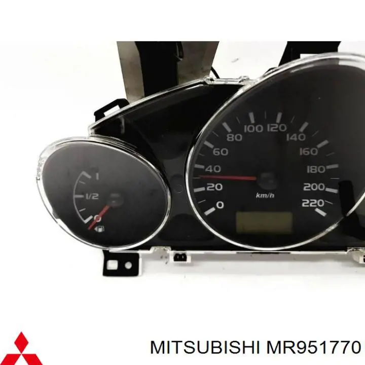 MR951770 Mitsubishi painel de instrumentos (quadro de instrumentos)