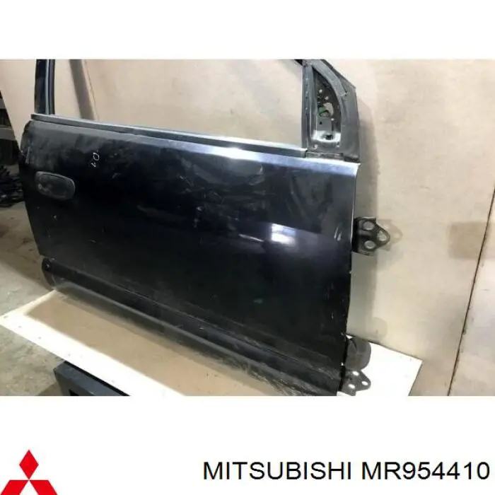 Дверь передняя правая Mitsubishi MR954410 цена, от 50.79 USD