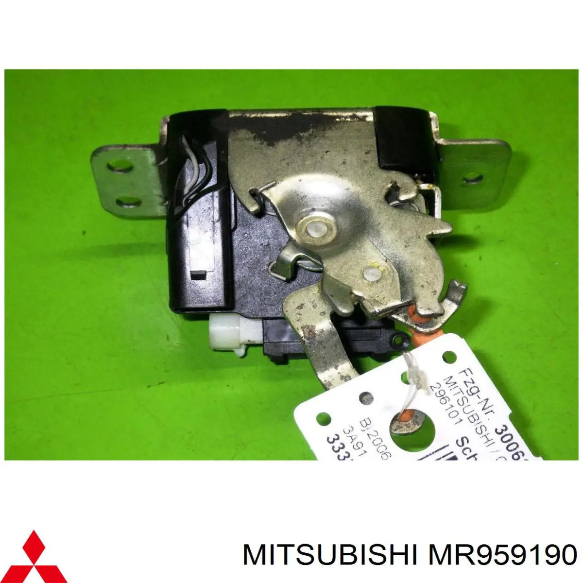 Fecho de tampa de porta-malas (de 3ª/5ª porta traseira) Mitsubishi Colt VI Z3A