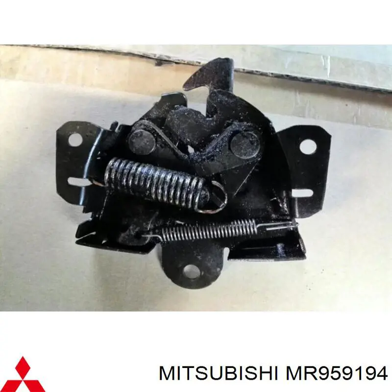 Fecho da capota Mitsubishi Colt VI Z3A