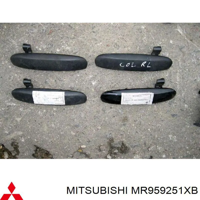 Maçaneta externa dianteira/traseira da porta esquerda para Mitsubishi Colt (Z3A)