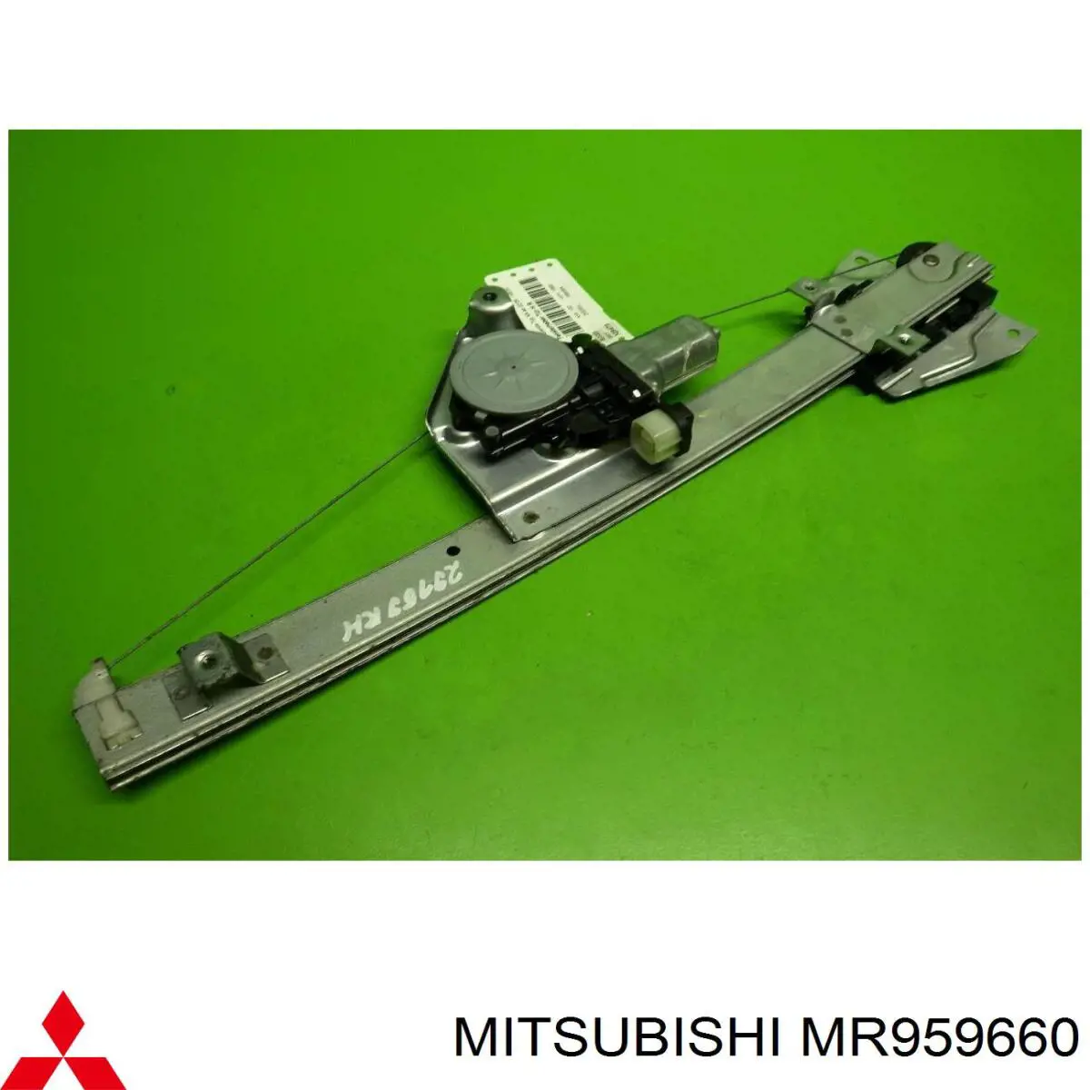 Механизм стеклоподъемника двери задней правой на Mitsubishi Grandis NAW