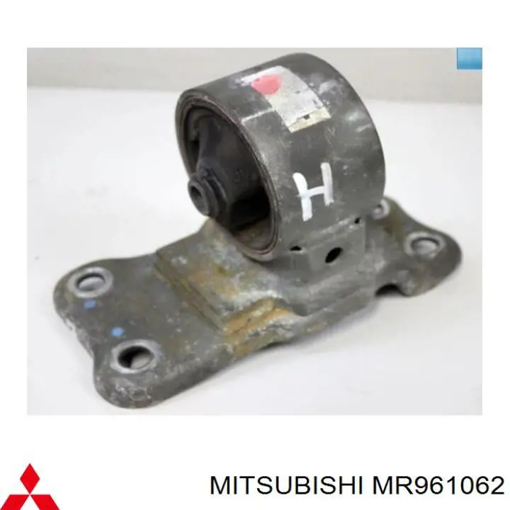 Подушка (опора) двигателя левая Mitsubishi MR961062
