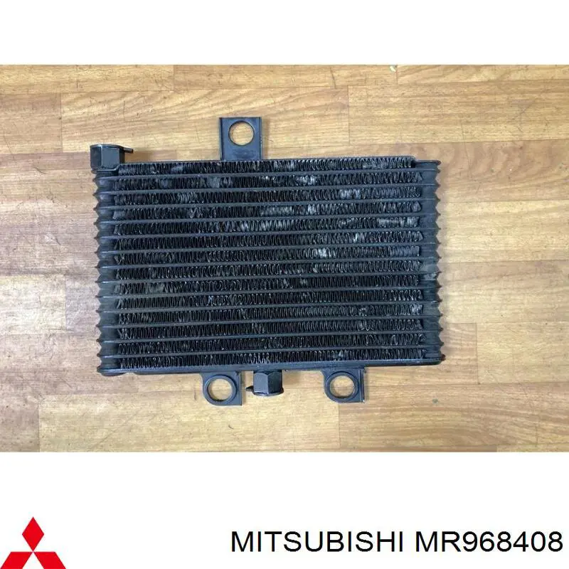 MR968408 Mitsubishi радиатор масляный