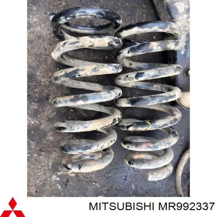 Mola dianteira para Mitsubishi Pajero (KH)