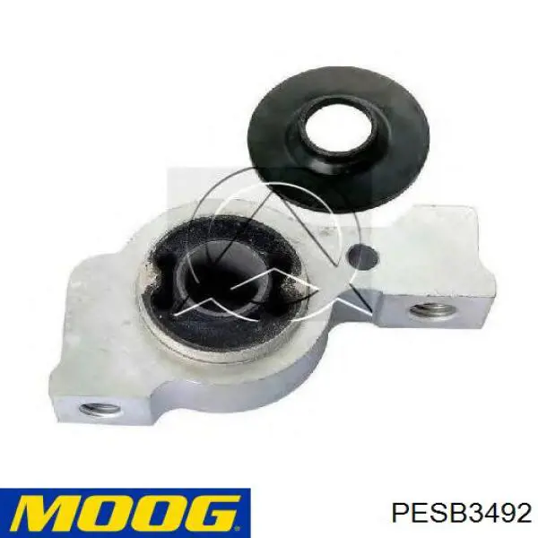 Сайлентблок переднего рычага PESB3492 Moog