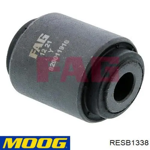 Сайлентблок переднего нижнего рычага Moog RESB1338