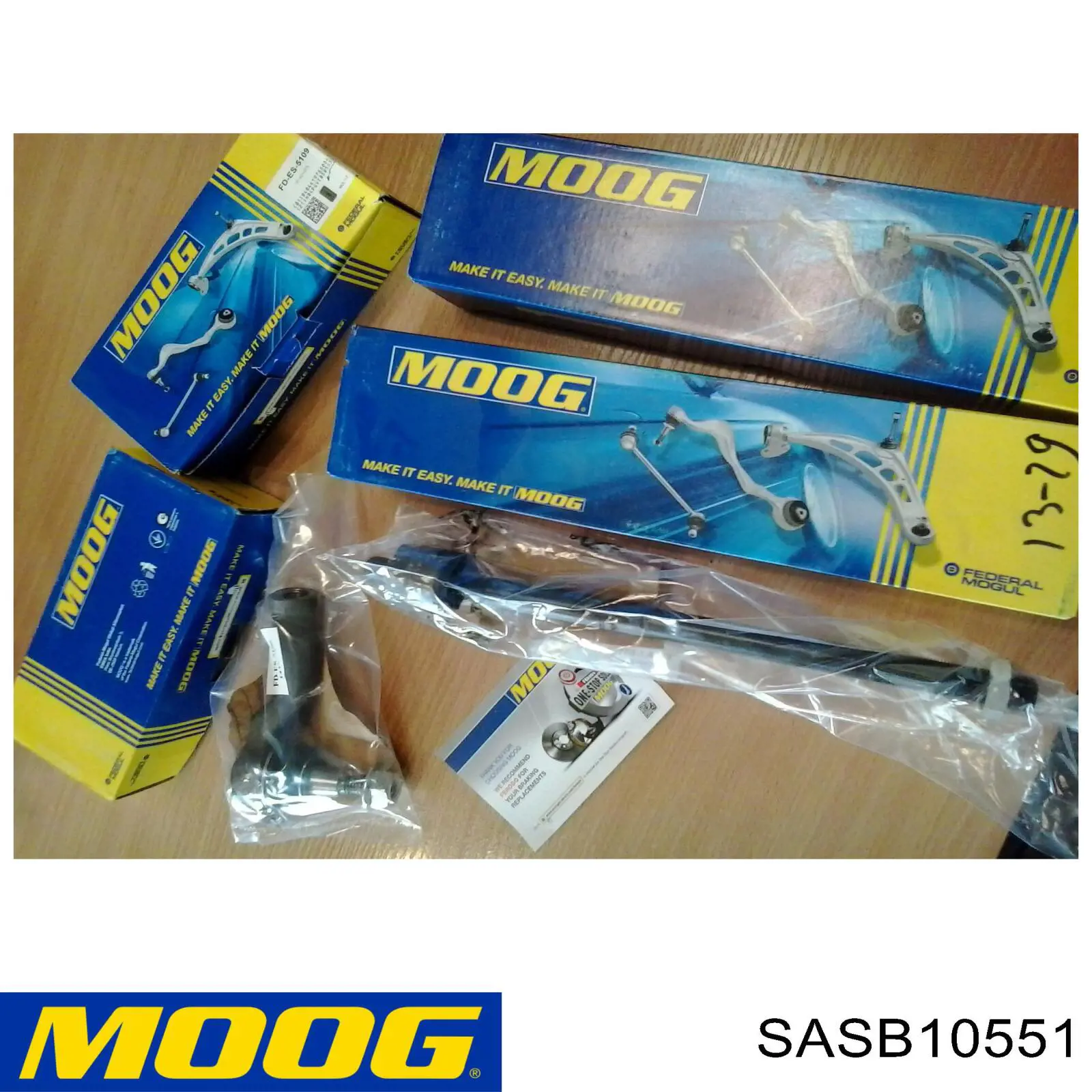 Сайлентблок переднего рычага SASB10551 Moog