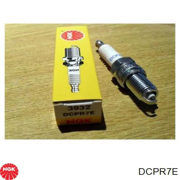 Свечи зажигания DCPR7E NGK