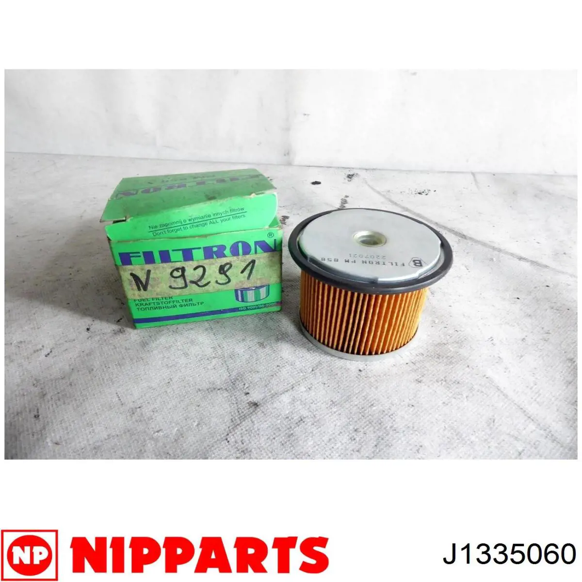 Фильтр топливный Nipparts J1335060