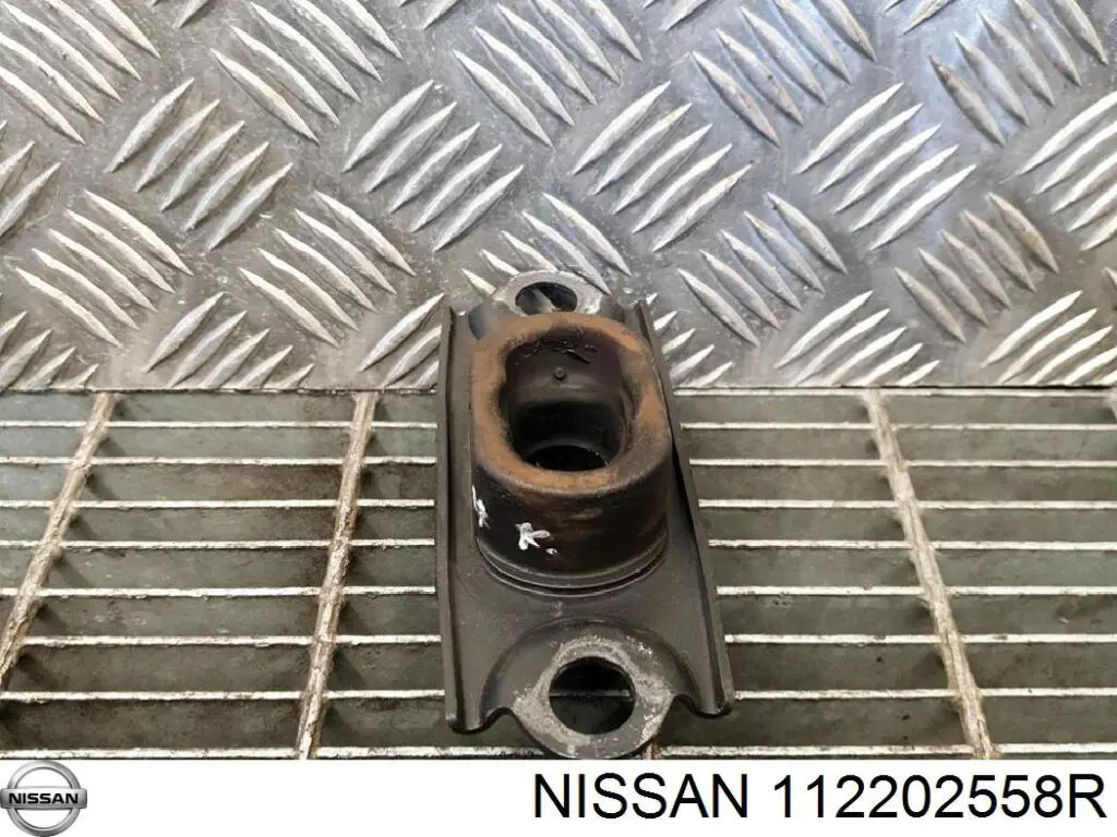 Левая опора двигателя Nissan/Infiniti 112202558R