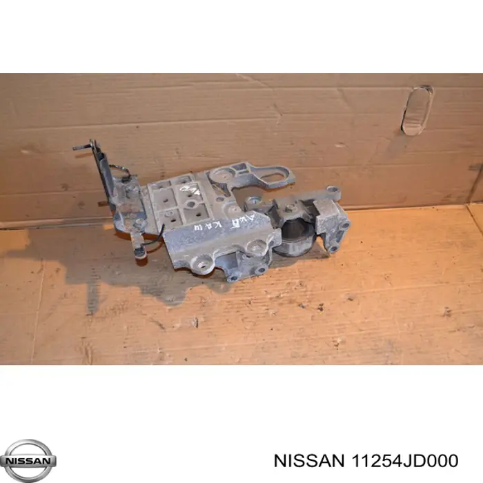 11254JD000 Nissan/Infiniti Кронштейн подушки (опоры) двигателя левой