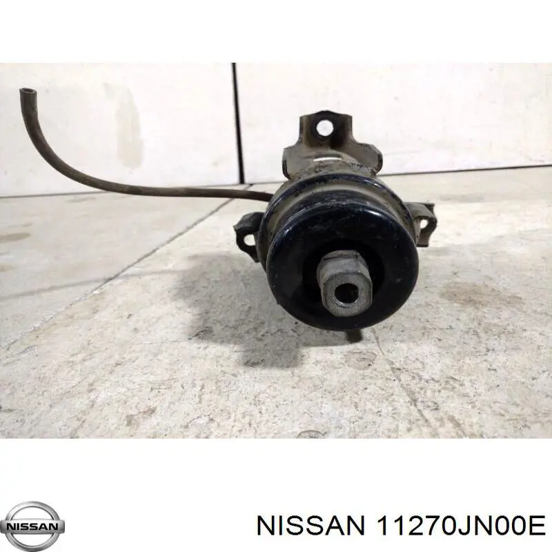 Купить 11270JN00E Nissan/Infiniti Передняя опора двигателя