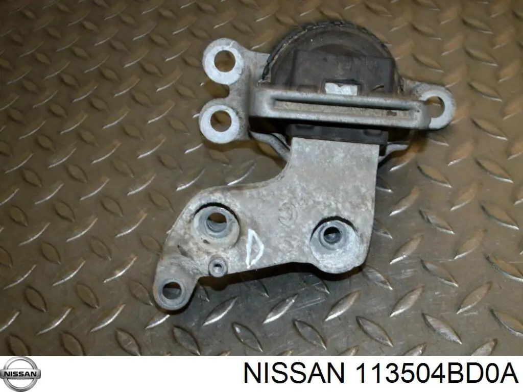 Купить 113504BD0A Nissan/Infiniti Верхняя опора двигателя