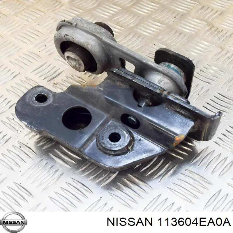 Задняя опора двигателя 113604EA0A Nissan/Infiniti