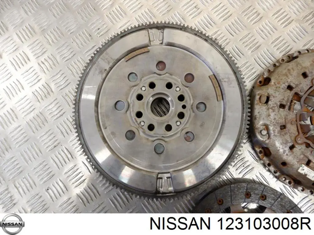 123103008R Nissan/Infiniti Демпферный маховик