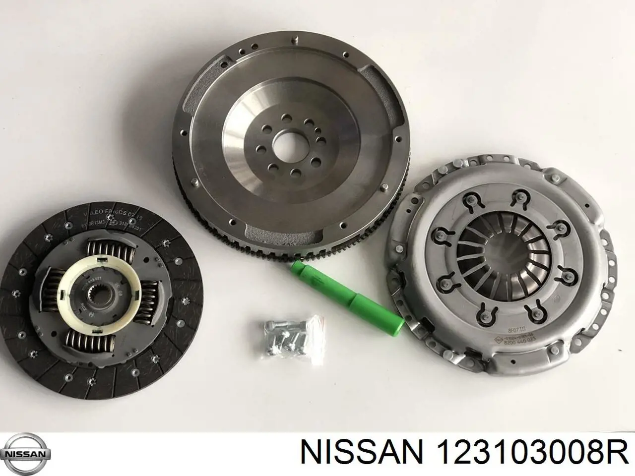 123103008R Nissan volante de motor