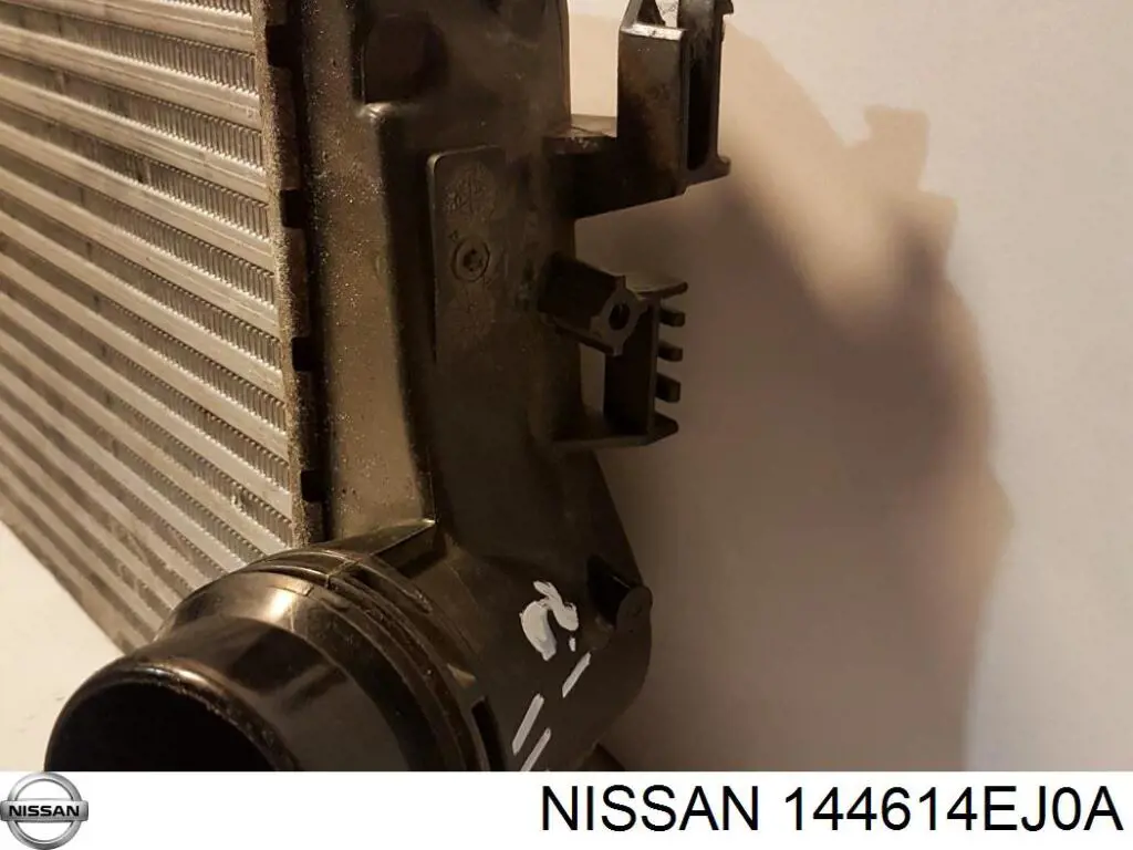 144614ED0A Nissan интеркулер