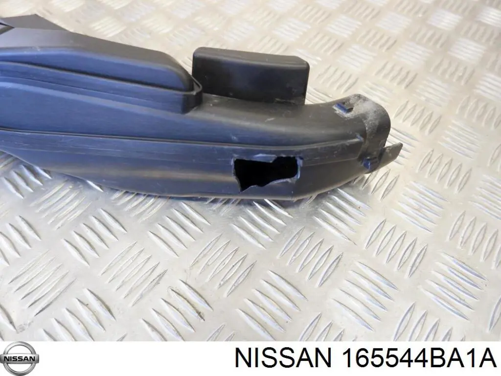 Воздухозаборник Nissan/Infiniti 165544BA1A