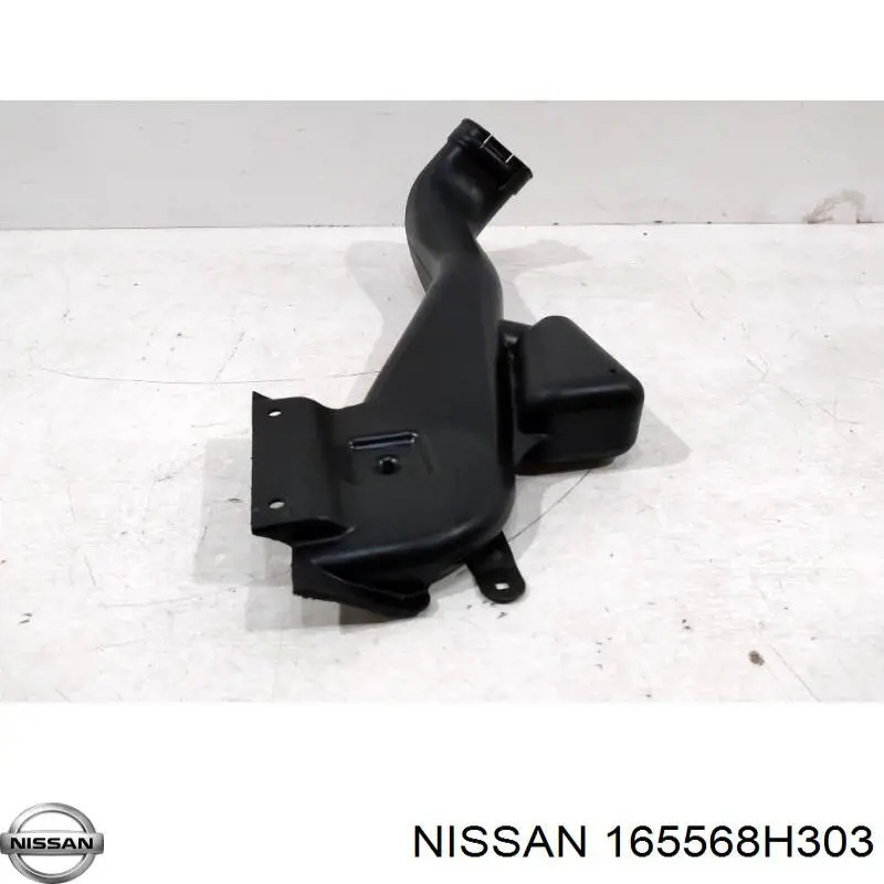 Воздухозаборник воздушного фильтра на Nissan X-Trail  T30