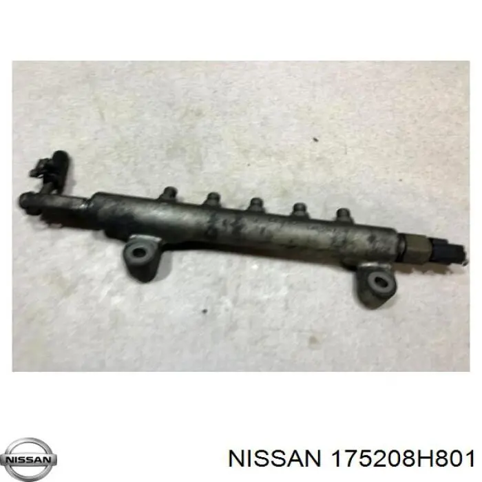 175208H801 Nissan распределитель топлива (рампа)