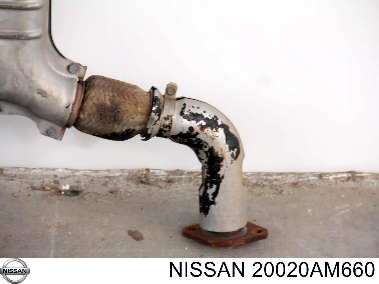 20020AM660 Nissan/Infiniti Глушитель, передняя часть