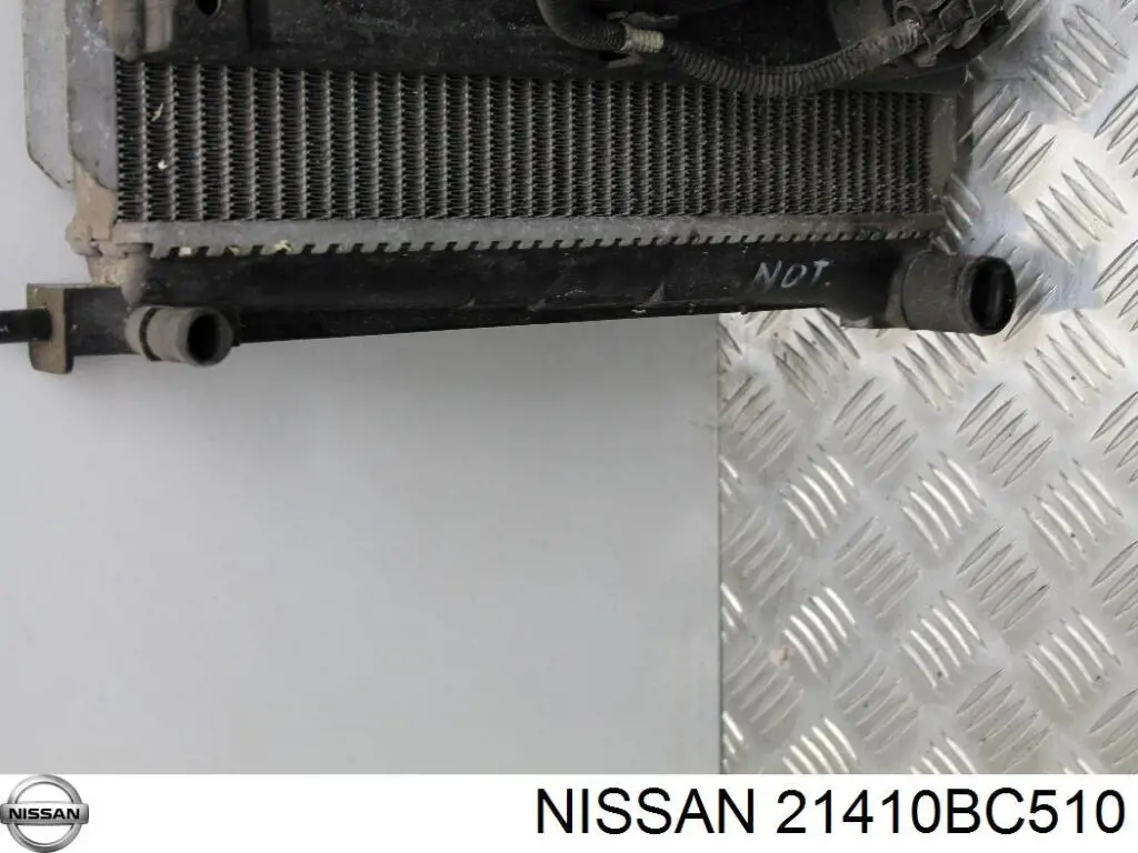 21410BC510 Nissan радиатор