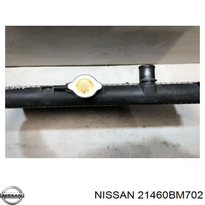 21460BM702 Nissan радиатор