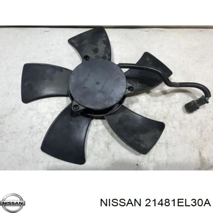 Диффузор радиатора охлаждения, в сборе с мотором и крыльчаткой Nissan 21481EL30A