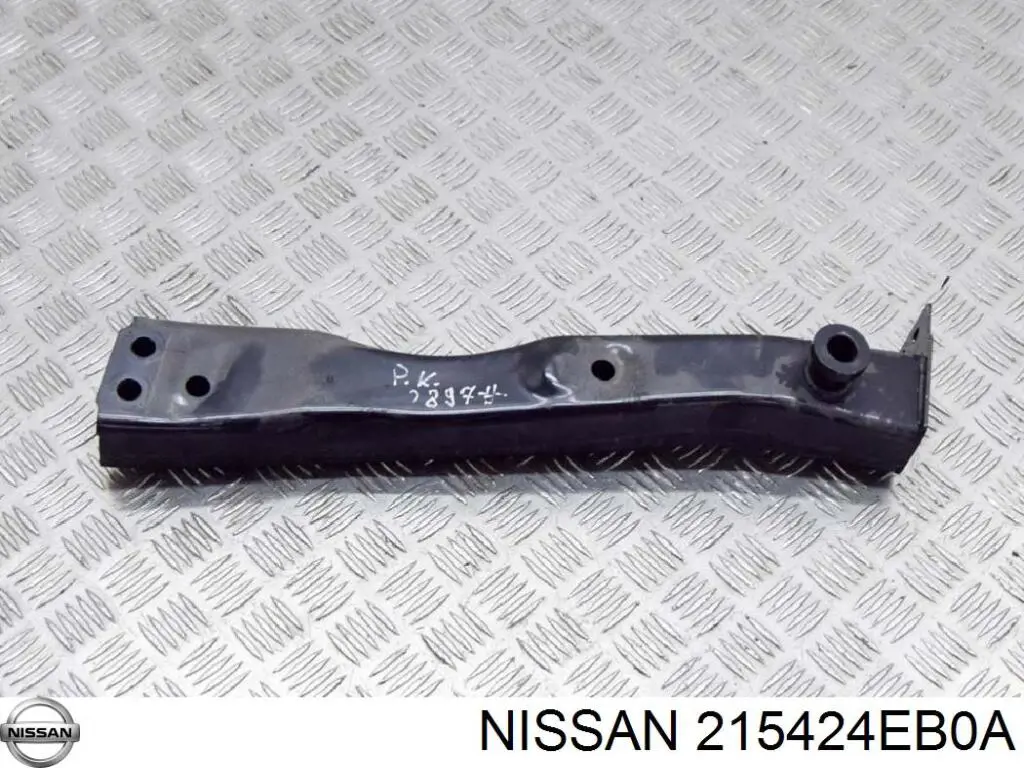 Кронштейн радиатора нижний 215424EB0A Nissan/Infiniti