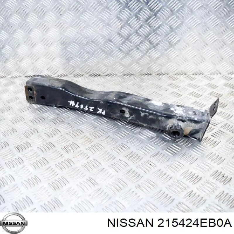 215424EB0A Nissan/Infiniti Кронштейн радиатора нижний