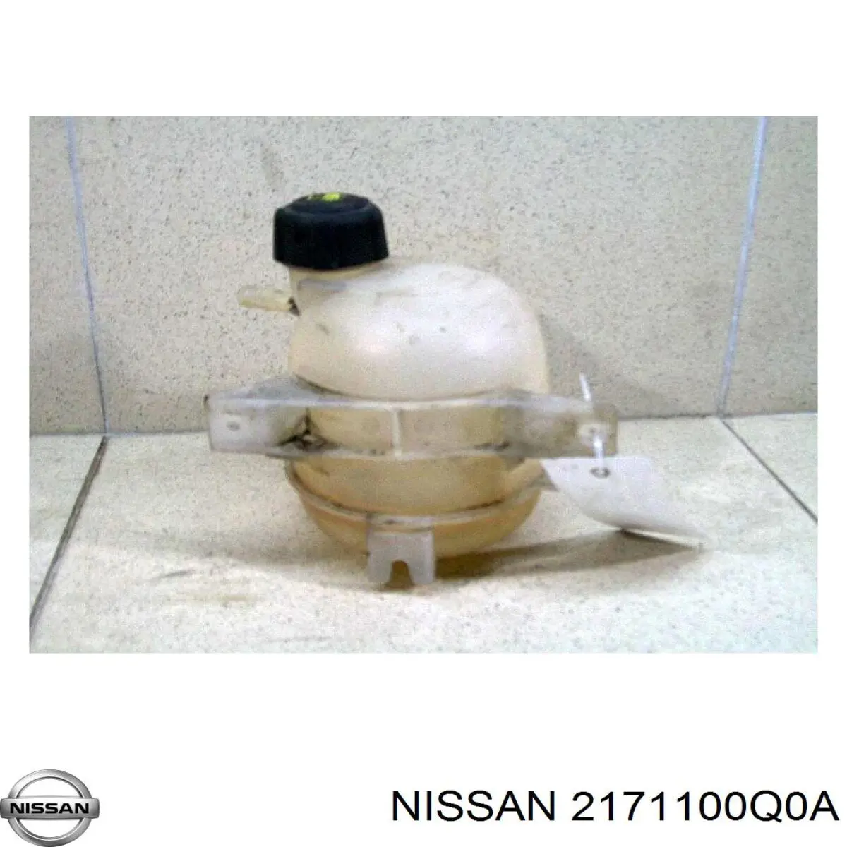 Бачок системы охлаждения расширительный на Nissan Almera 