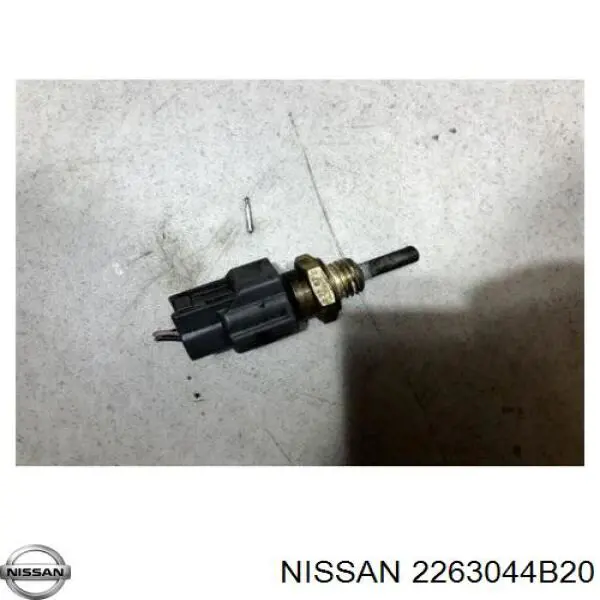 Купить 2263044B20 Nissan/Infiniti Термодатчик охлаждающей жидкости