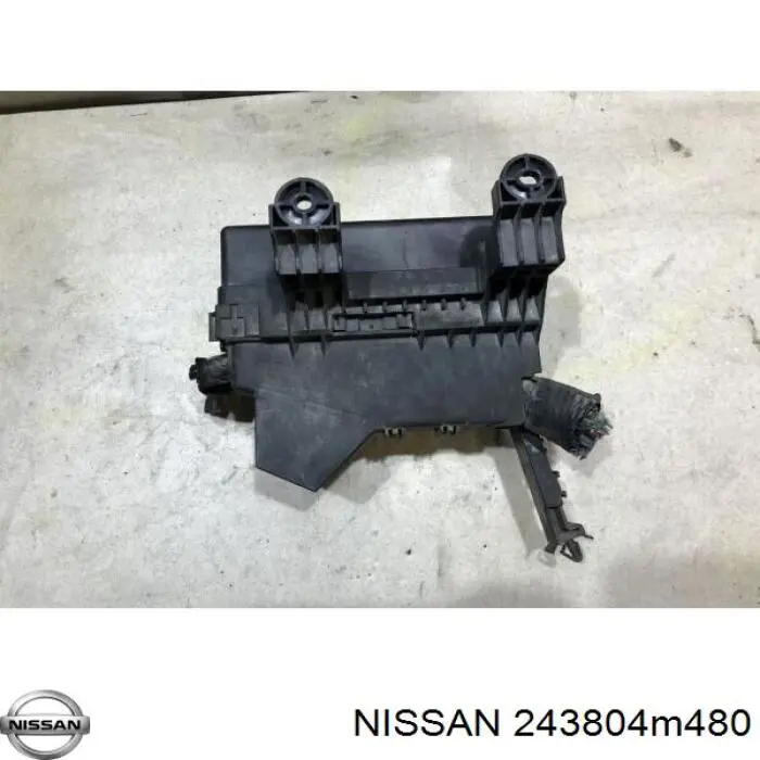 Блок реле Nissan 243804M480
