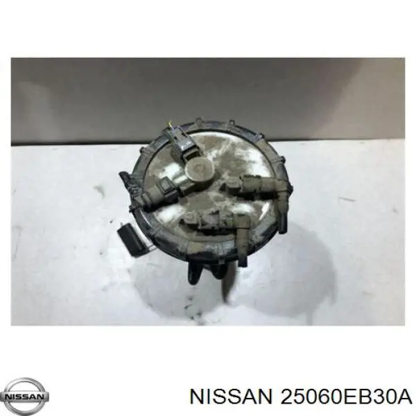 Датчик уровня топлива в баке на Nissan Pathfinder  R51M