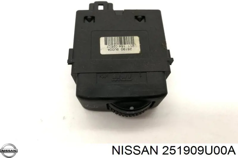 Кнопка (регулятор) корректора фар Nissan/Infiniti 251909U00A цена, от 2.53 USD
