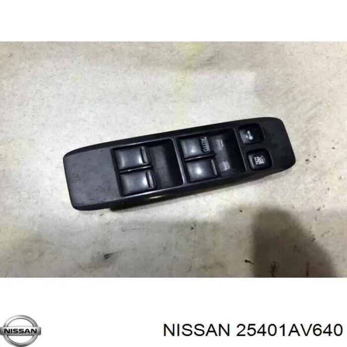 Кнопочный блок управления стеклоподъемником передний левый Nissan/Infiniti 25401AV640 цена, от 28.12 USD