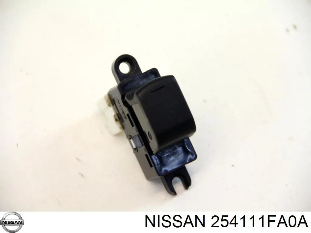 Купить 254111FA0A Nissan/Infiniti Кнопка стеклоподъемника передняя